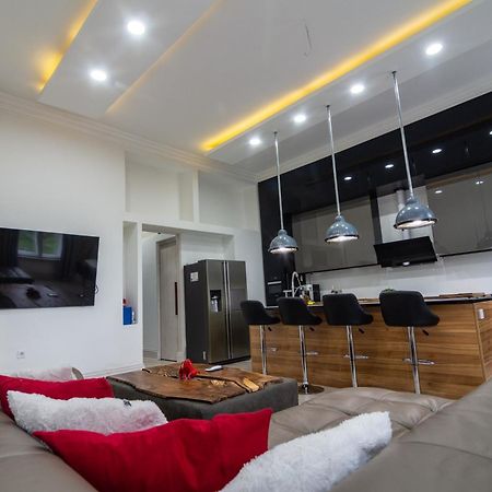 Tower Szeged Belvárosi Exkluzív Panorámás Apartman Exterior foto