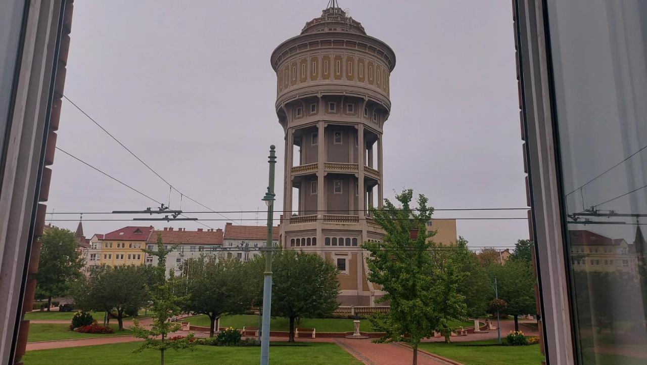 Tower Szeged Belvárosi Exkluzív Panorámás Apartman Exterior foto